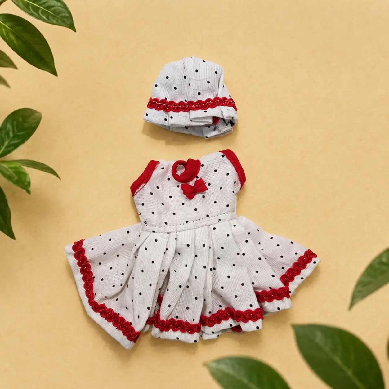 Dotted White Cotton Laddu Gopal Poshak